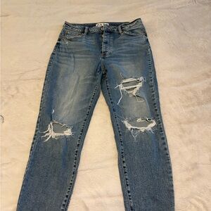 Daze Distressed Jeans